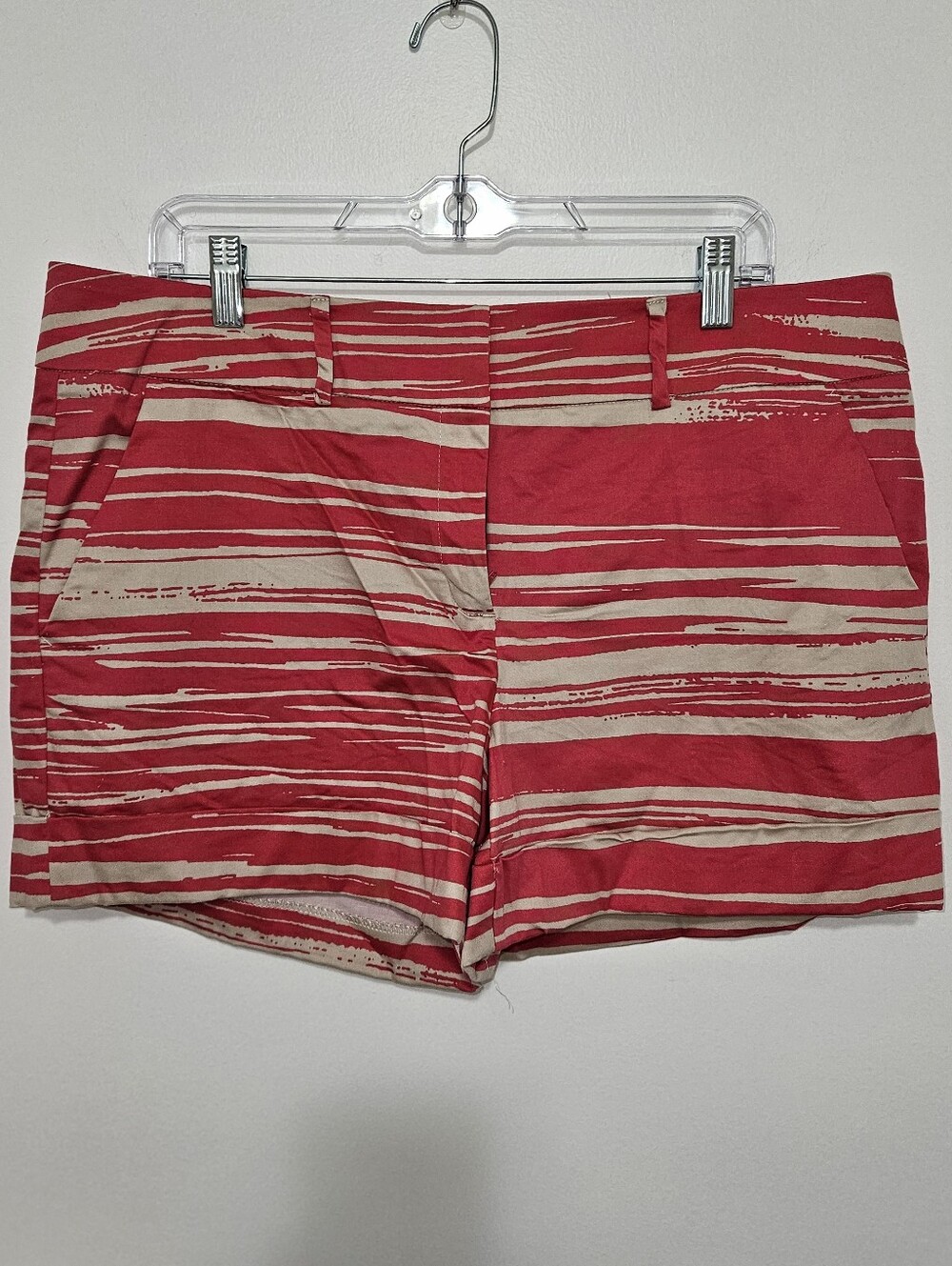 New York & Co 7th Avenue Suiting Collection Womens Shorts Pink Off White Size 14